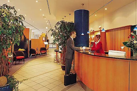 Intercityhotel Altona 3* Hamburgo